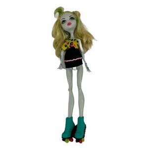 Monster High Roller Maze Lagoona Blue Doll 2012 Mattel w. Accessories